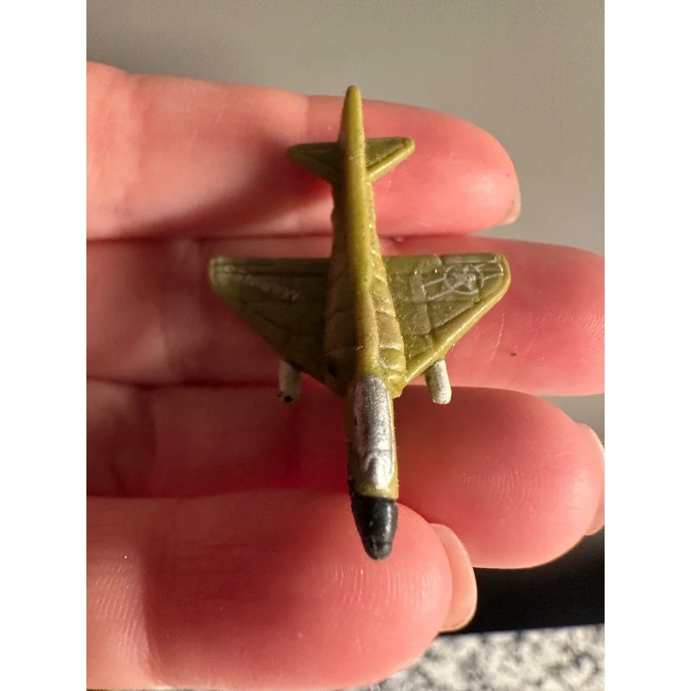 Micro Machines Funrise‎ 1988 mini USAF Fighter Jet green camo